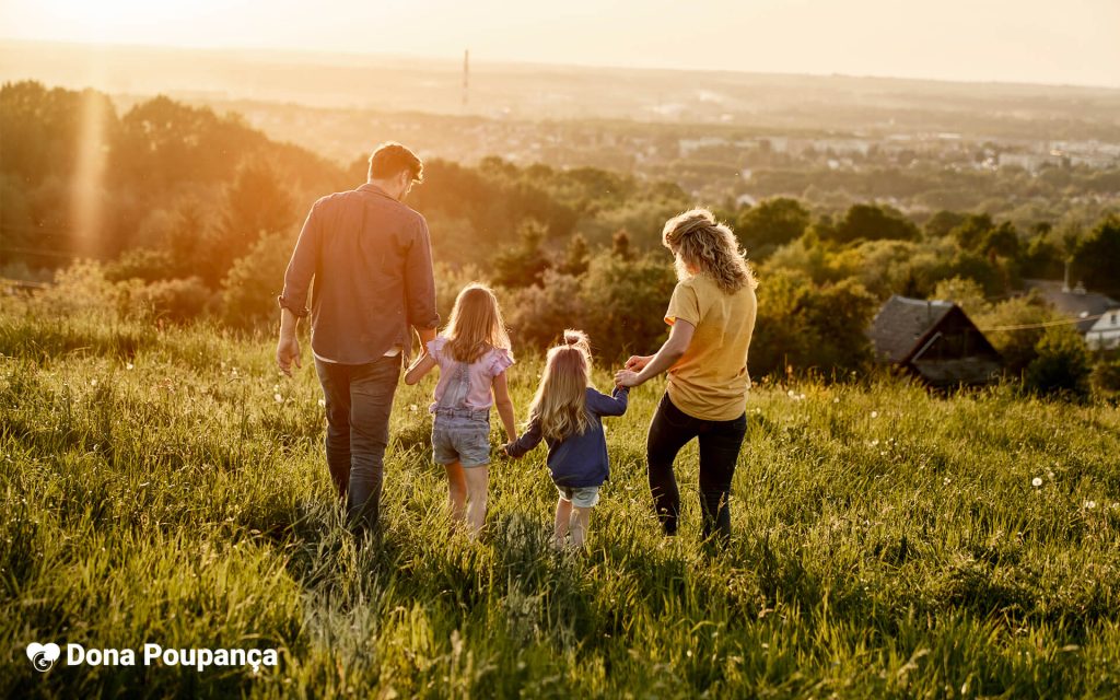 dona poupanca financas pessoais como contratar seguro vida vantagens